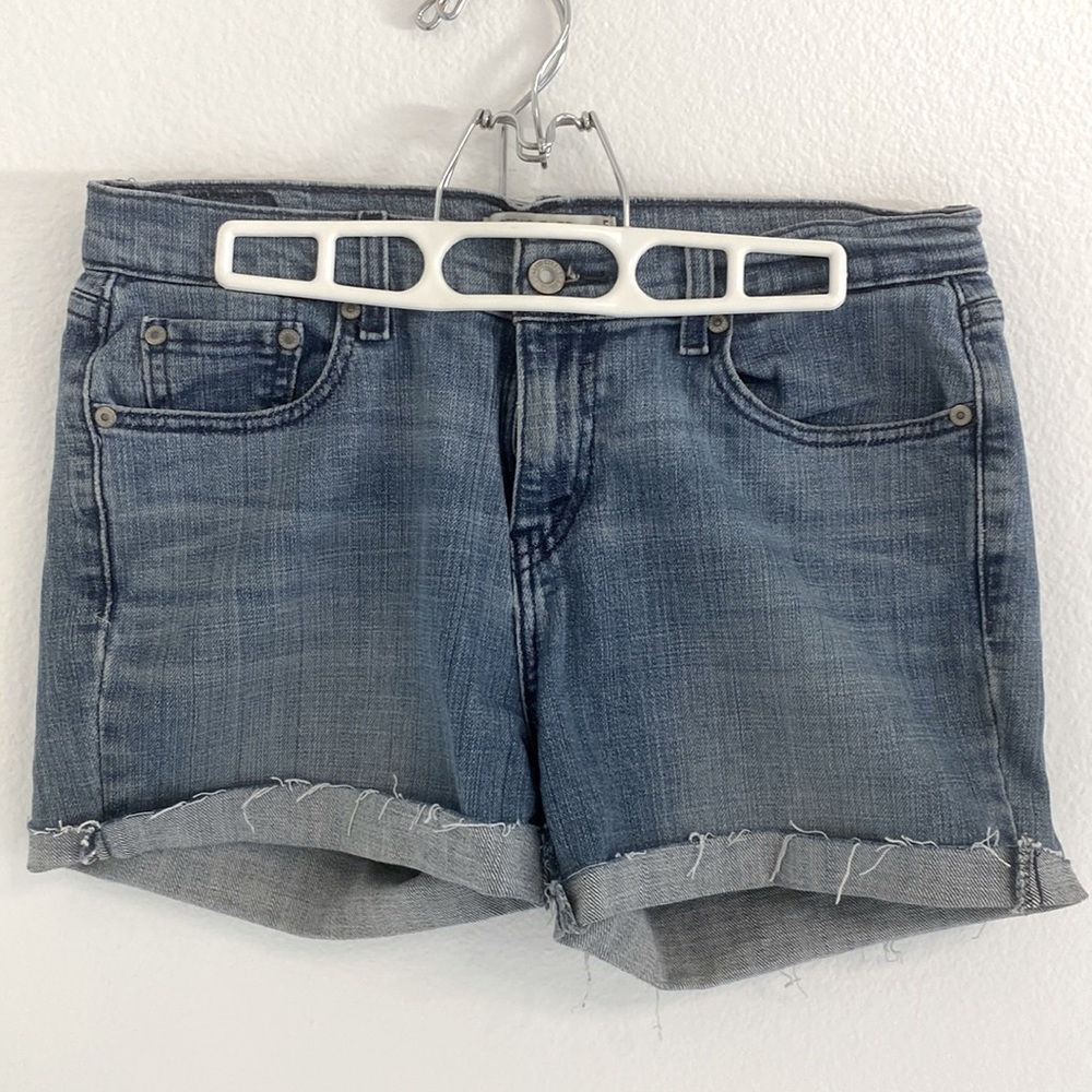 Size 10 Levi’s 505 Jean Shorts